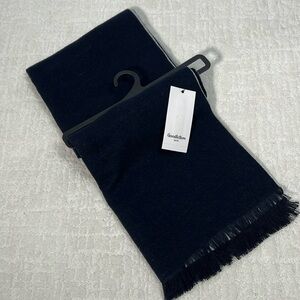 New! Navy blue Goodfellow scarf one size